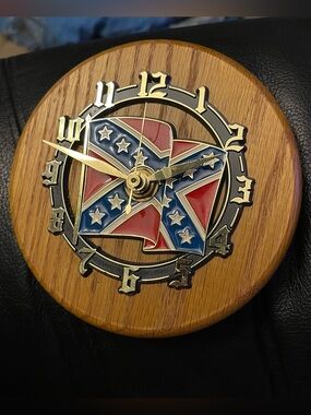Vintage 1980s South Flag Wall Clock Man Cave Bar Wooden 5” Rare USA